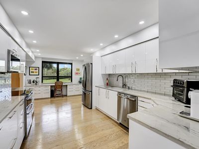 7578 Regency Lake Drive #201, Boca Raton, FL, 33433