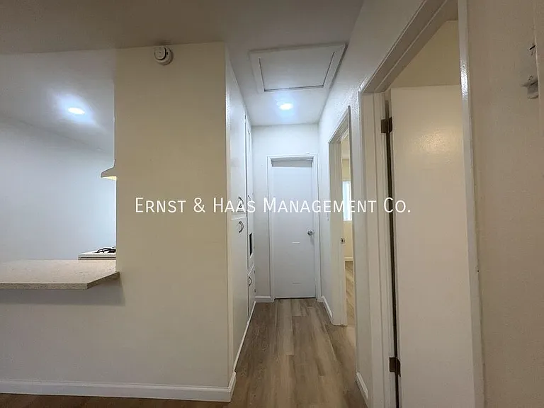 1615 Rose Ave #9 — Photo 7