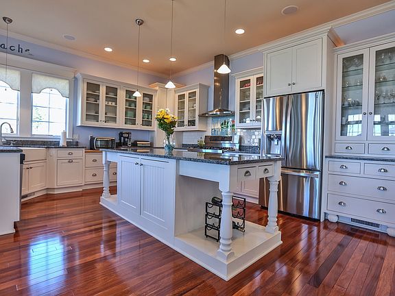 Entertainers kitchen