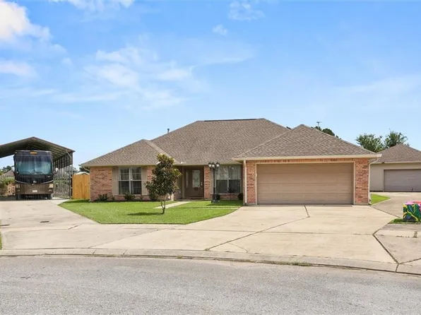 102 Union Dr, Hahnville, LA 70057
