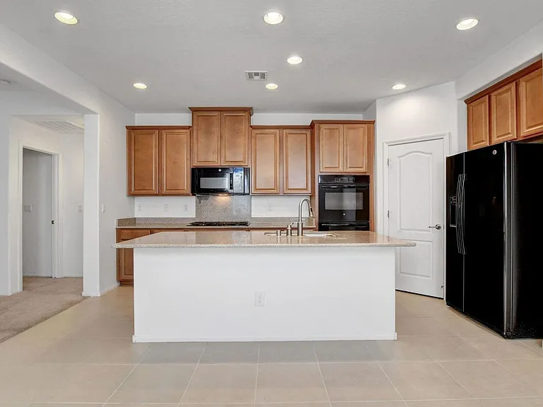 7110 Purple Iris Ave — Photo 23