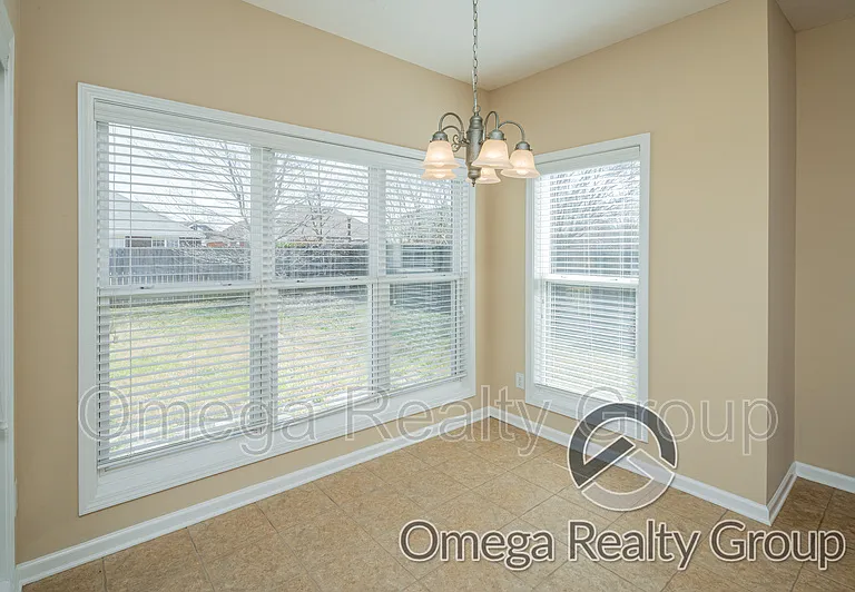 1325 Meadow Glen Rd — Photo 28