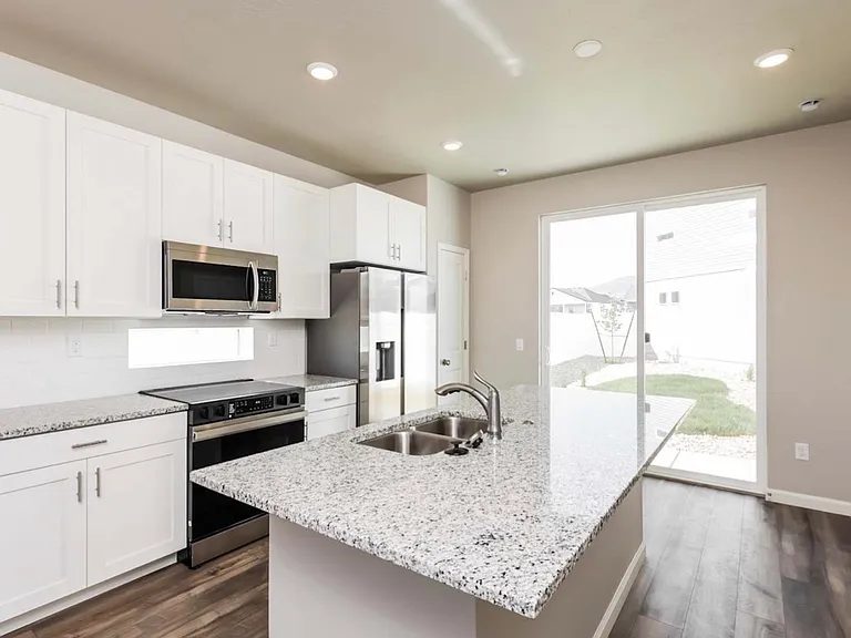 1572 S Sage View Ct — Photo 4