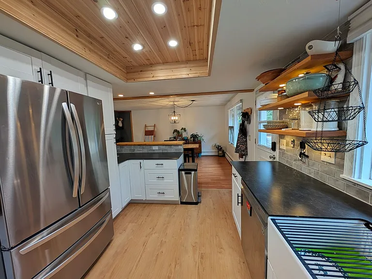 8221 Birch Ln — Photo 7
