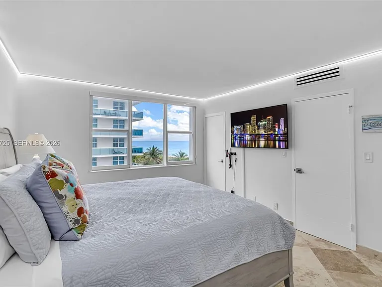 9195 Collins Ave #601 — Photo 33