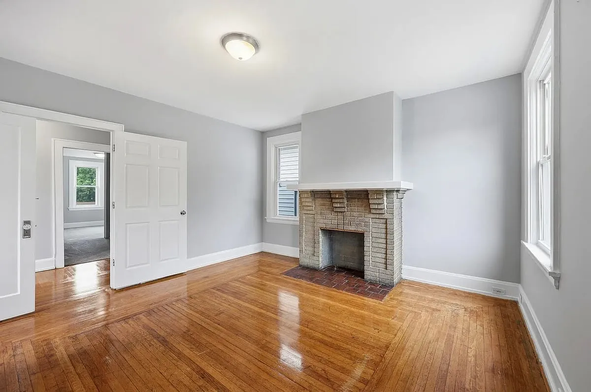 1762 Williams Avenue — Photo 4