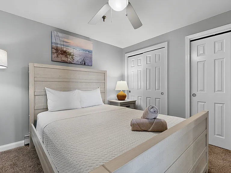 39 W Grand Ave #450 — Photo 9