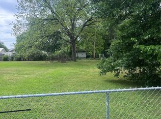 107 E Jefferson St, Henryetta, OK 74437