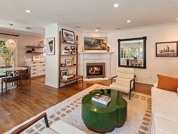5th image of 8629 Wonderland Ave
