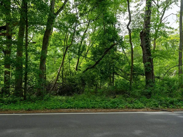 Filbert Rd, Mishawaka, IN 46545