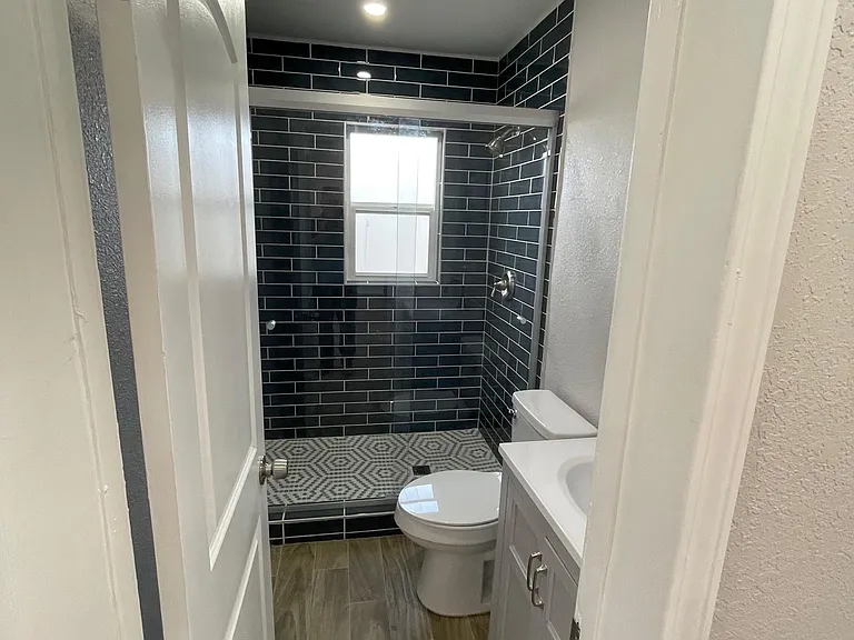 4536 Britton Ave — Photo 2