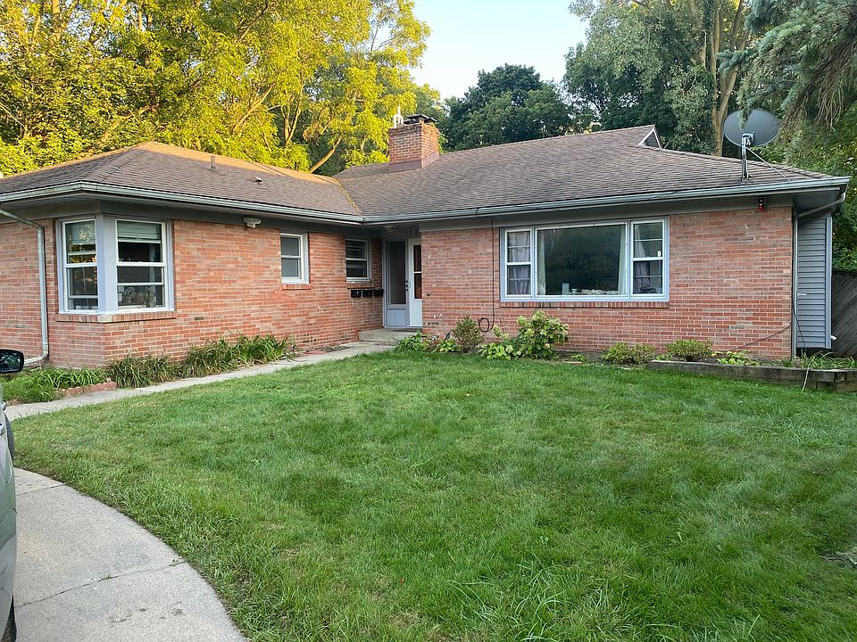 1st image of 128 Whitehills Dr APT 3
