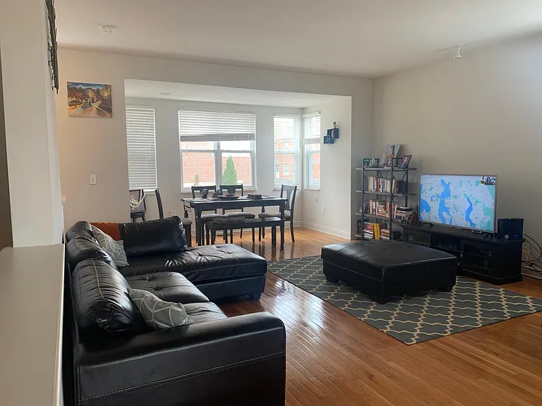 1411 Upper Green Cir — Photo 3