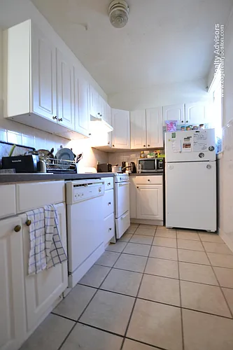 316 Saint Paul St #3 Photo 1