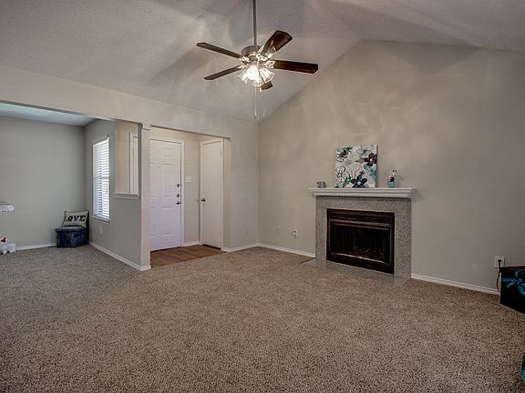 4th image of 1208 Americana Ln #1101
