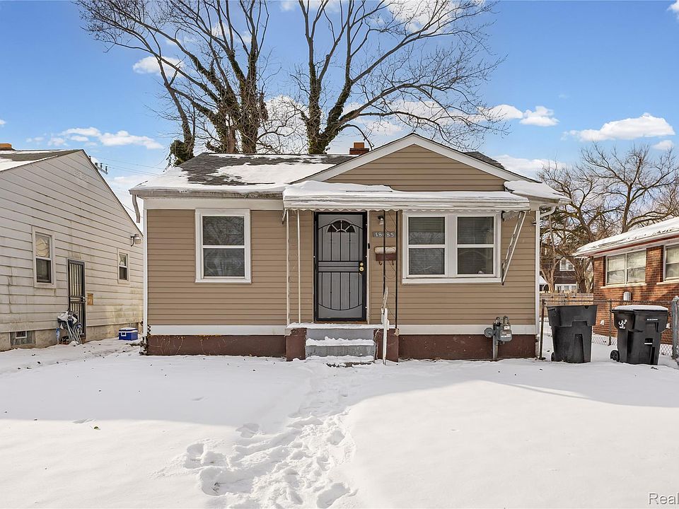 1st image of 18485 Moenart St