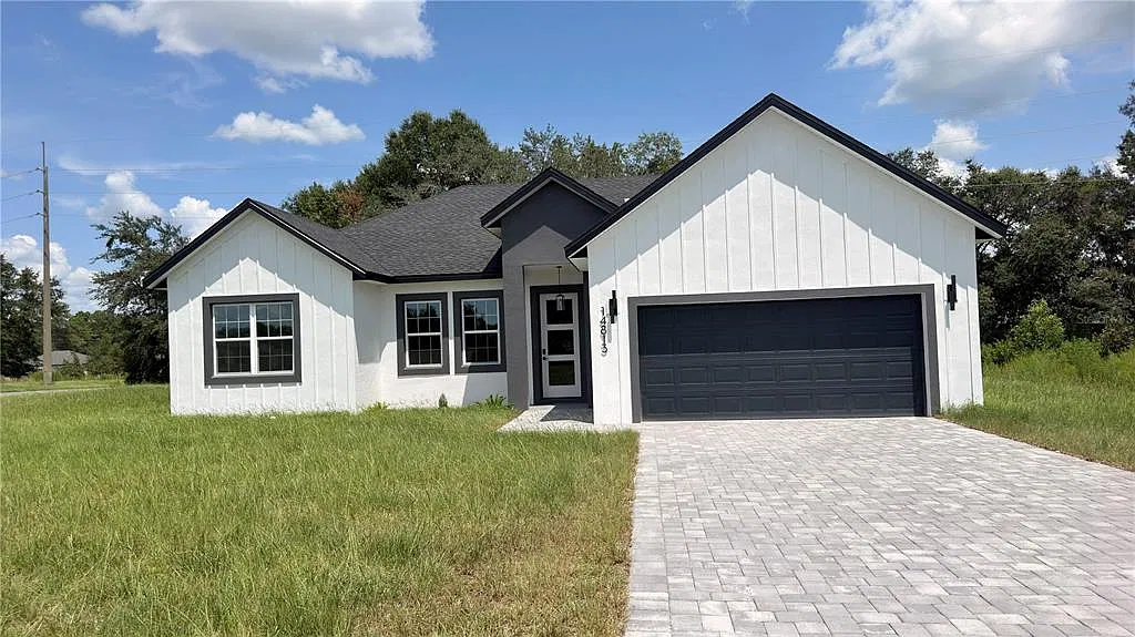 4 bed, 3.0 bath, 1896 sqft, $2,150 — Photo 1