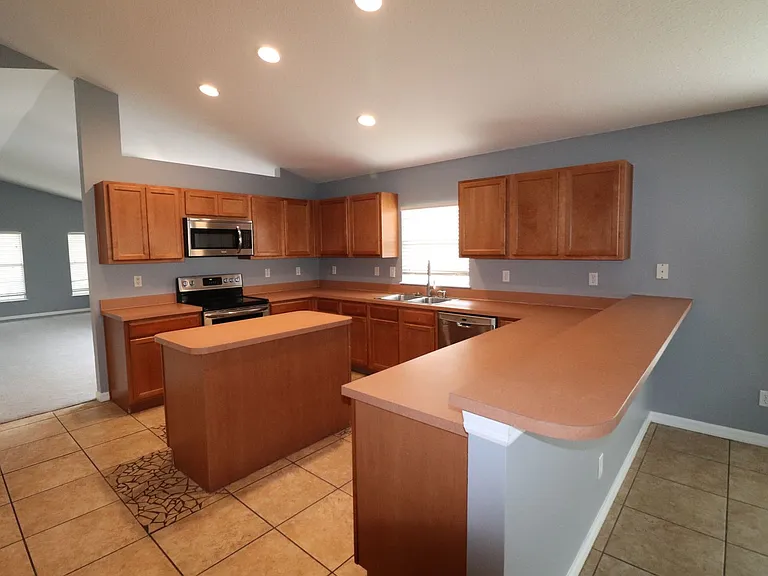324 Red Kite Dr — Photo 2