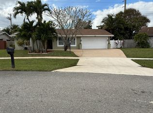 5021 Woodstone Cir N, Lake Worth, FL 33463