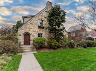 250 Outlook Dr, Pittsburgh, PA 15228