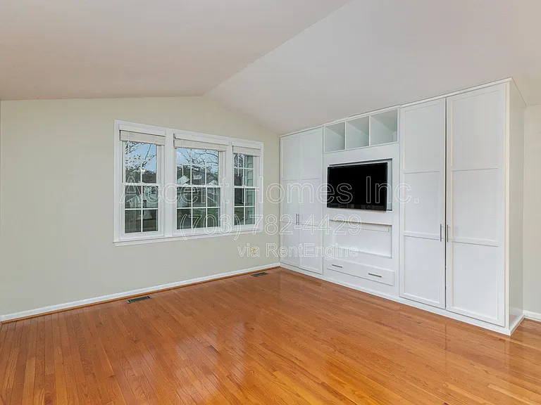 7579 Cross Gate Ln — Photo 23