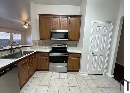 3046 Morning Star Dr — Photo 6
