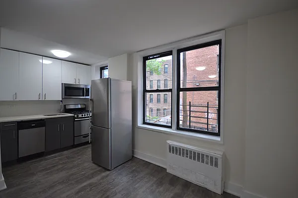 Rented by Silverstein Collection LLC  | media 11