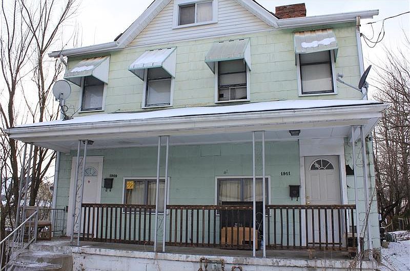2nd image of 1909-1911 Victoria Ave