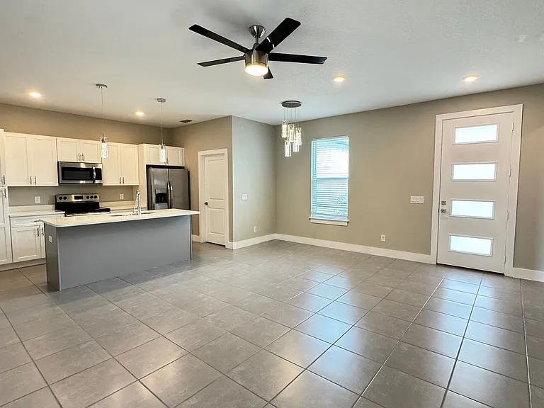 118 Lily Ln — Photo 17
