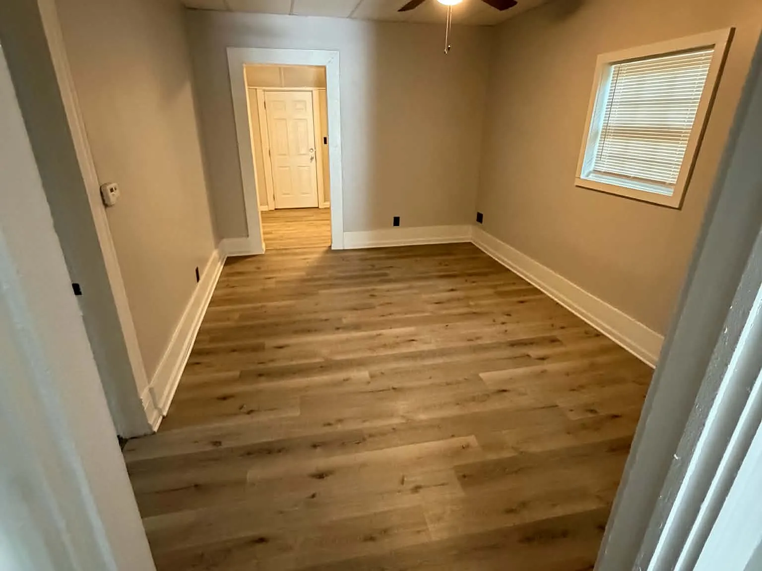 2 bed, 1005 sqft, $1,050 — Photo 3