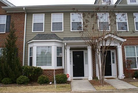 1st image of 374 Pine Hill Pl