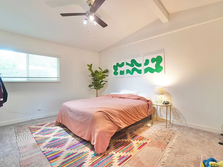 1117 Mariposa Dr #B — Photo 16