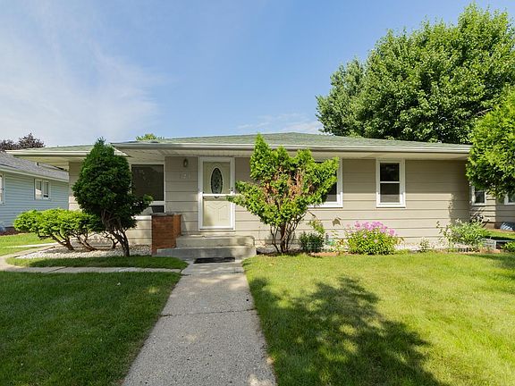 3rd image of 7124 2nd Ave S
