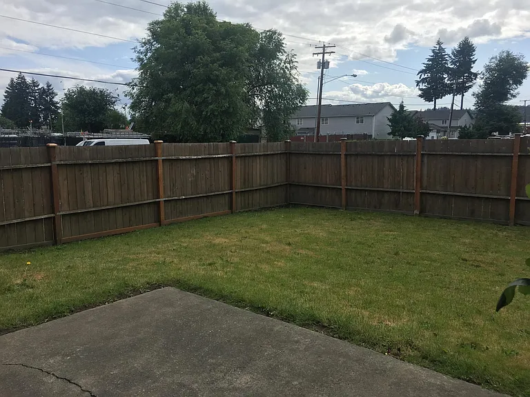 205 21st Pl SE #A — Photo 25