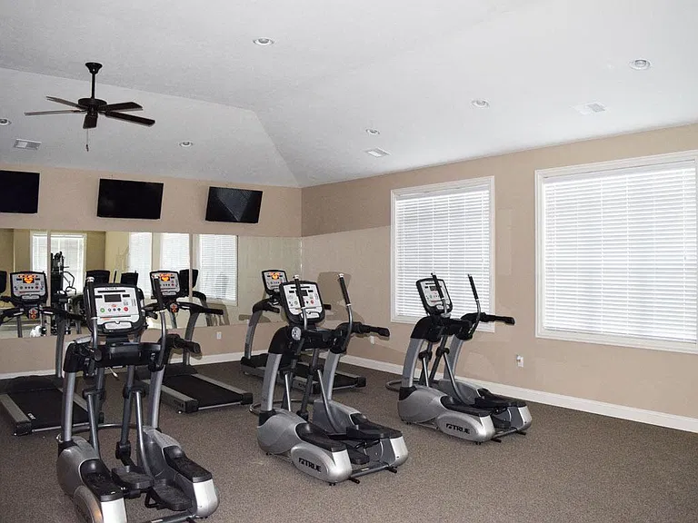 Stoney Pointe Apartment Homes — Photo 56