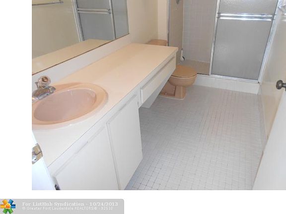 5th image of 2220 N Cypress Bend Dr APT 202