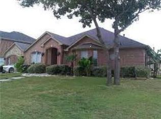 136 Annette St, Lancaster, TX 75146