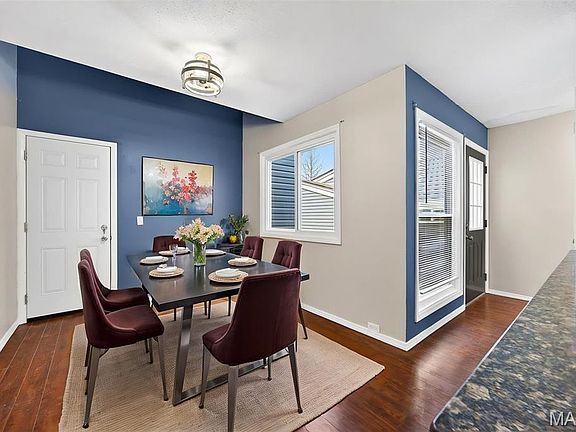 3rd image of 1013 Fairways Dr