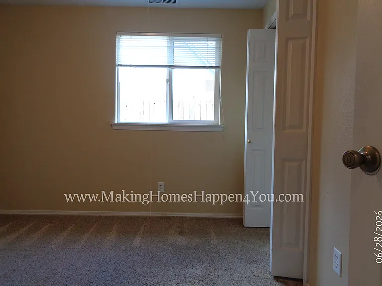 260 SW Oregon Trail Dr — Photo 25
