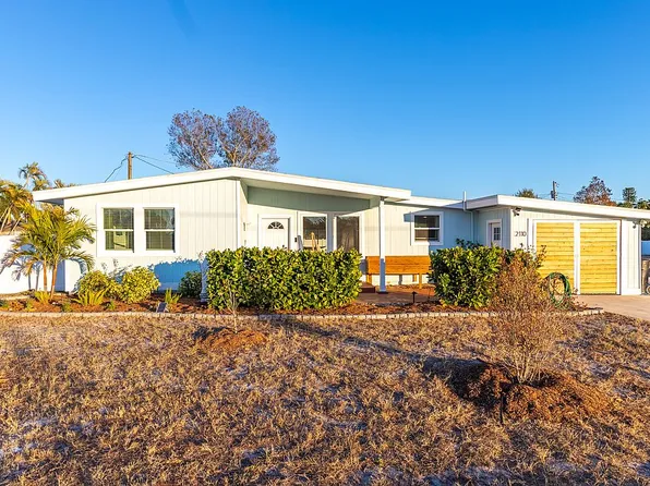 2110 Alcazar Way S, Saint Petersburg, FL 33712