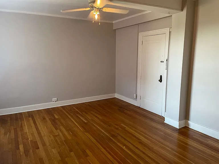 The Oakwood — Photo 1