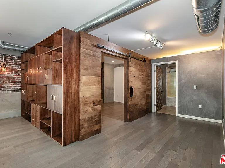 527 Molino St #202 — Photo 19