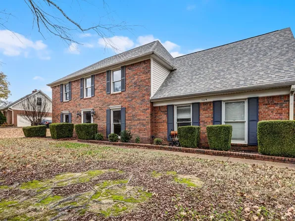 1105 Winrose Dr, Collierville, TN 38017