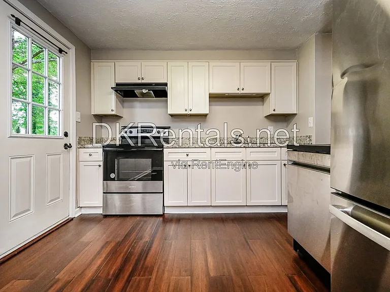 5728 Salem Rd — Photo 7