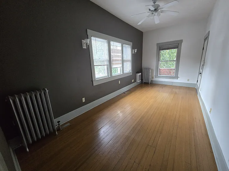 1309 E 10th St #2 — Photo 21