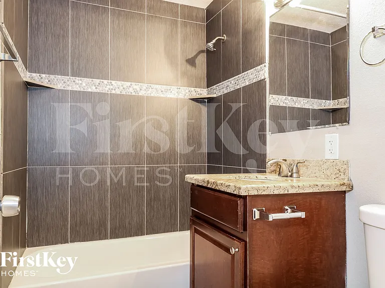 806 E El Caminito Dr — Photo 13