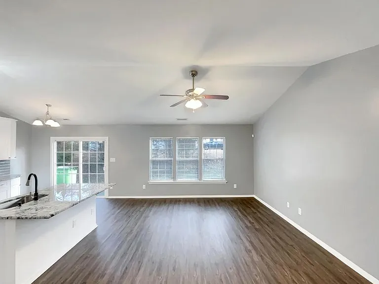 5400 Thunderidge Dr — Photo 5