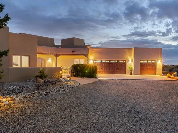 5 Mimbres Ct, Placitas, NM 87043