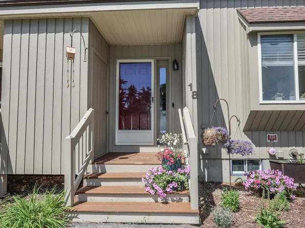 18 Suffolk Court #159, Bedford, NH 03110