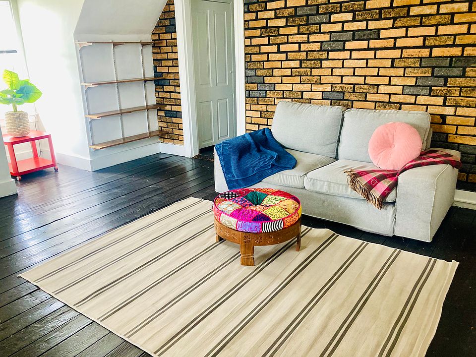 Large Room 1. Can be set up as either a living room or a large bedroom